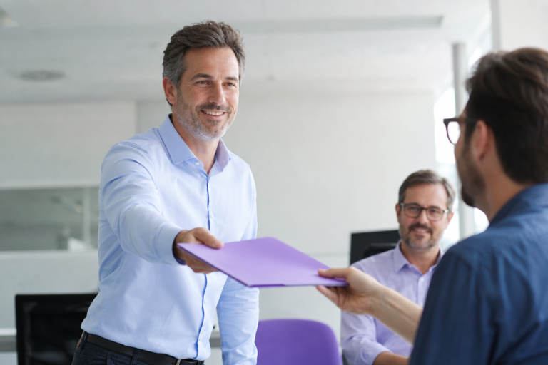 Pratiquer un management participatif : impliquer durablement les équipes dans la décision