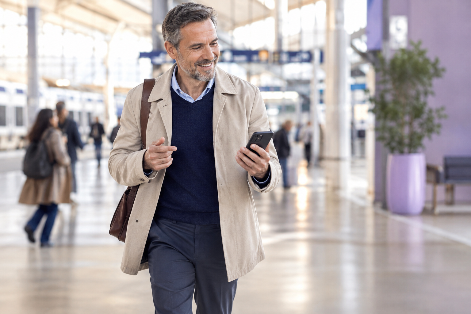 Formateur qui partage sa page formateur depuis son téléphone